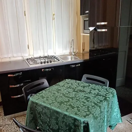 Paulonia Apartmán Aosta